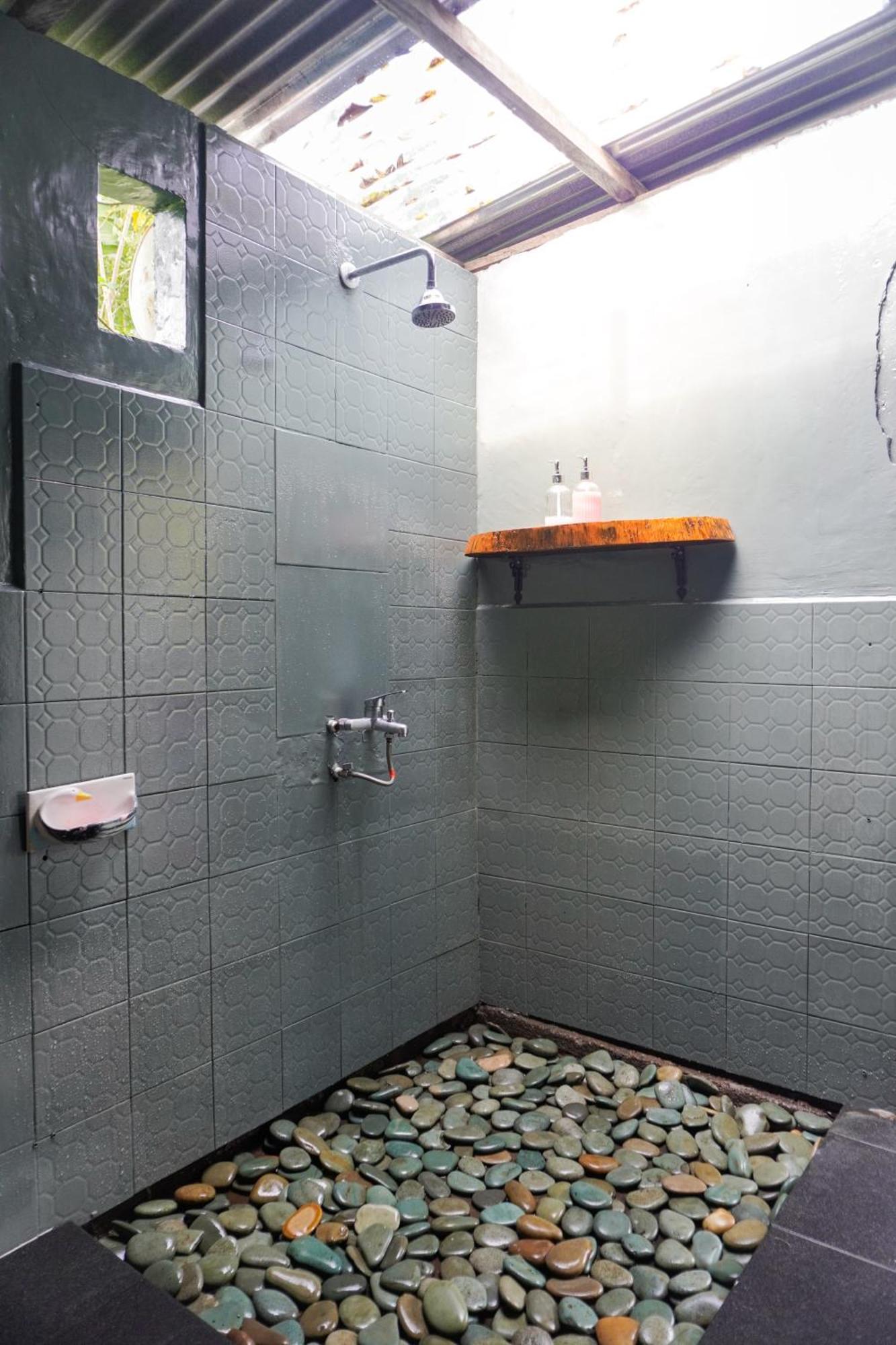 Legend Guesthouse كيليموتو المظهر الخارجي الصورة